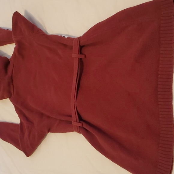 2 Tunic Length Hooded Sweaters - Picture 8 of 9